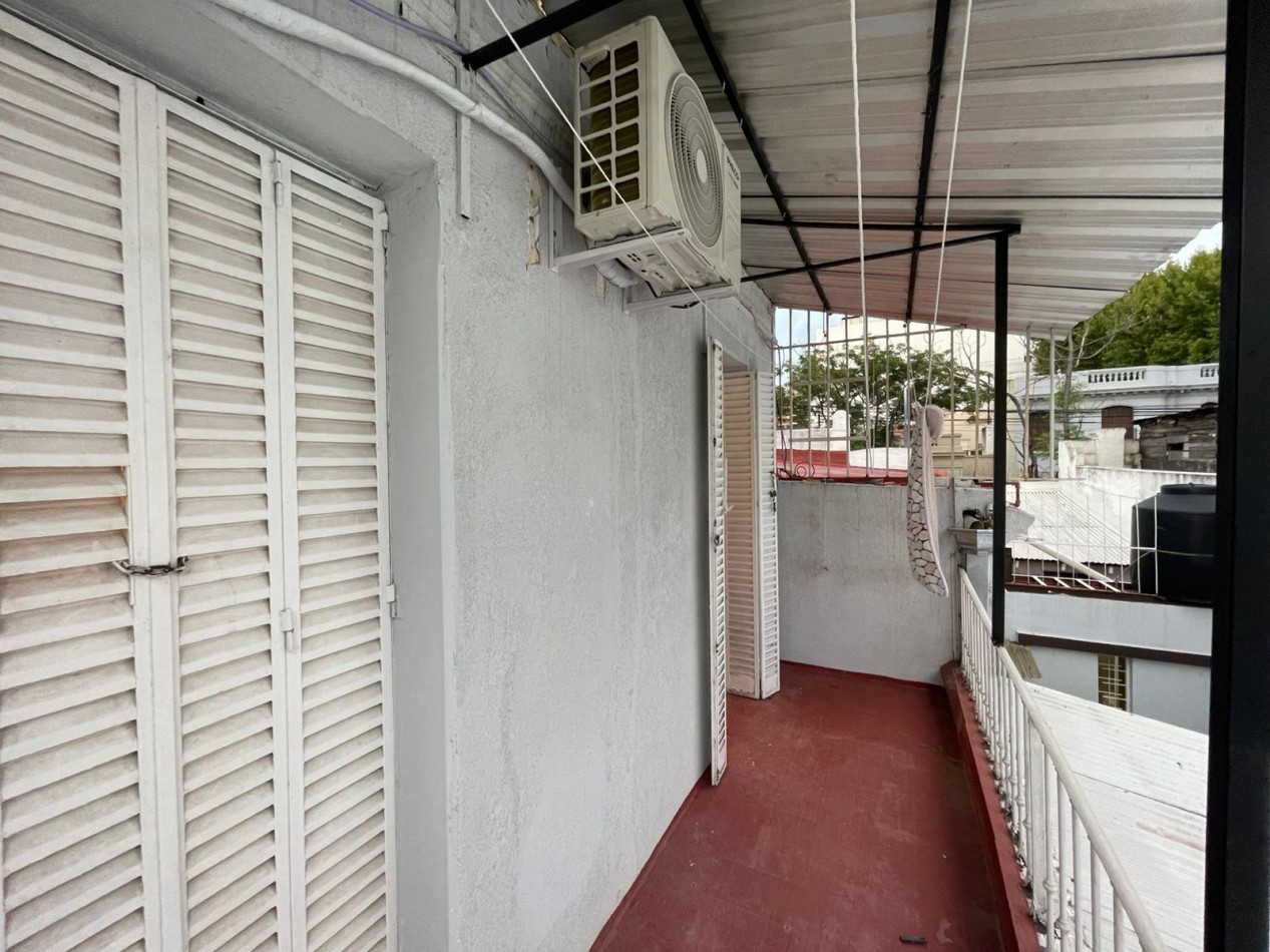 Divina!! casa 4 ambientes con local al frente en inmejorable zona