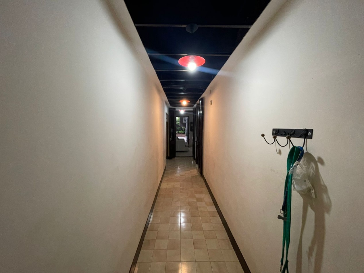 Divina!! casa 4 ambientes con local al frente en inmejorable zona