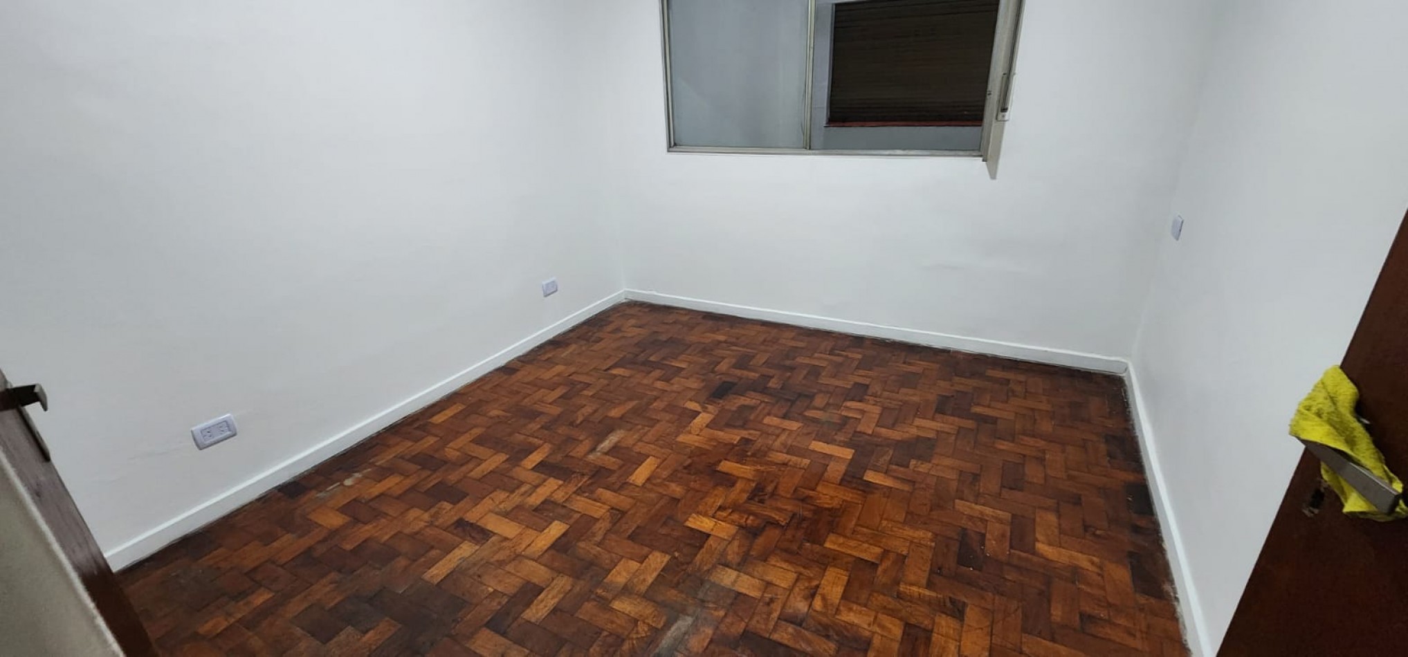Amplio 3 ambientes cocina y baño a nuevo APTO PROFESIONAL