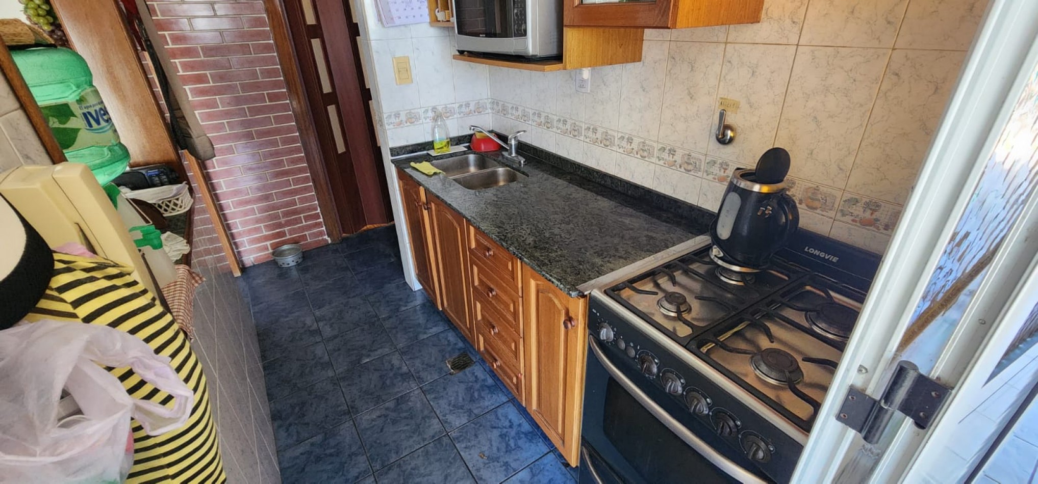 Divino 3 amb al frente con gran balcon terraza Gran recepcion Cocina soñada 2 bños inmaculado estado