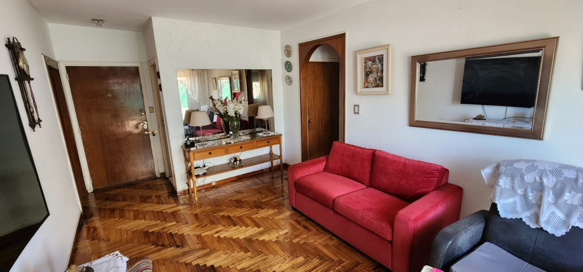 Divino 3 amb al frente con gran balcon terraza Gran recepcion Cocina soñada 2 bños inmaculado estado
