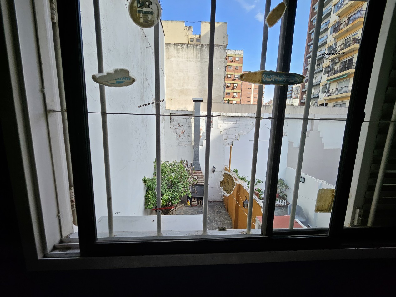 divino! triplex 5 amb + playroom gr recep fdo ptio parrilla coch 1 ste vestidor impecable