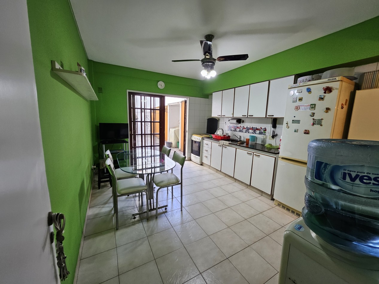 divino! triplex 5 amb + playroom gr recep fdo ptio parrilla coch 1 ste vestidor impecable
