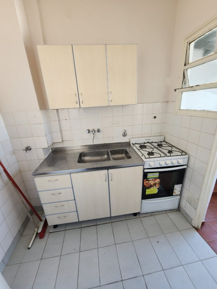 Diviino!! 2 ambientes baño cocina lavadero b/exp