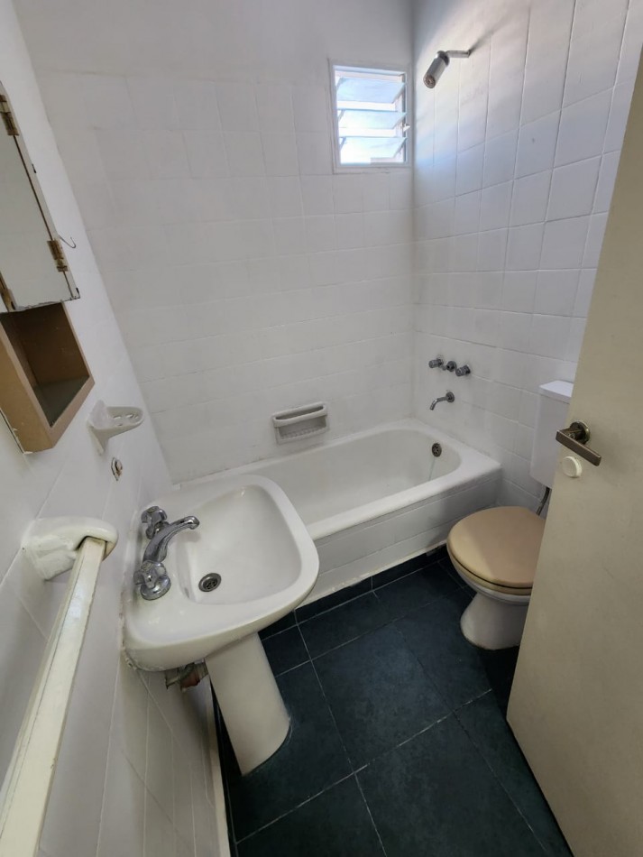 Diviino!! 2 ambientes baño cocina lavadero b/exp