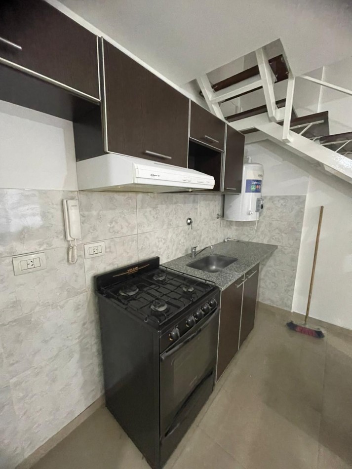 Divino Duplex!!! 2 ambientes frente c/balcon cerca subte B