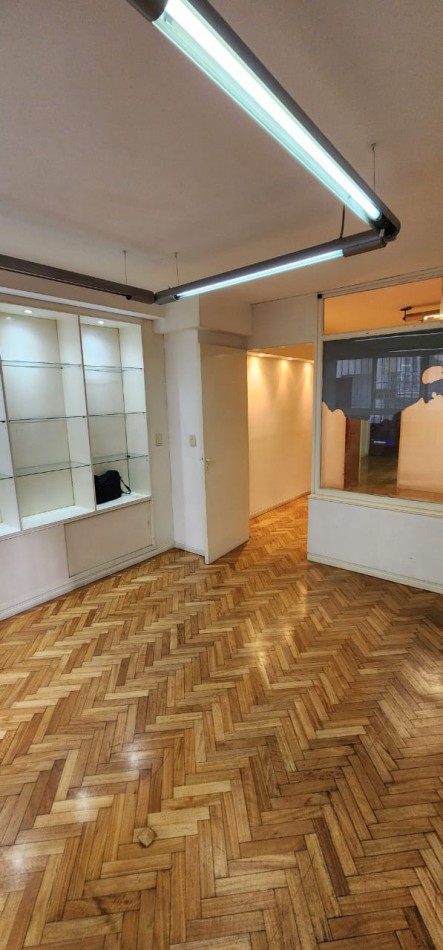 Diviiina! Oficina todo el piso planta libre al Frente 2 baños