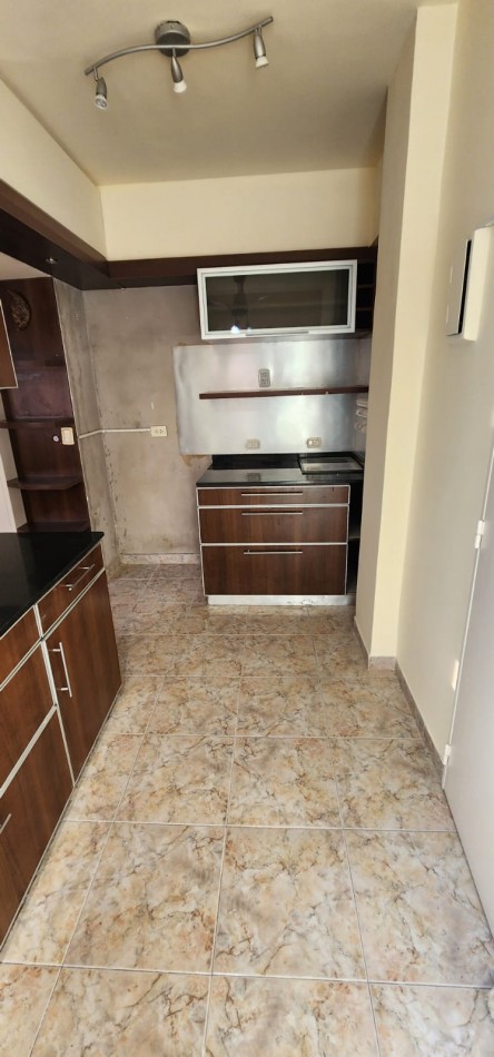 Diviiino!!! 4 ambientes Fte bcon gr-recep bño toil coc-soñada con comedor. diario lavadero impecable