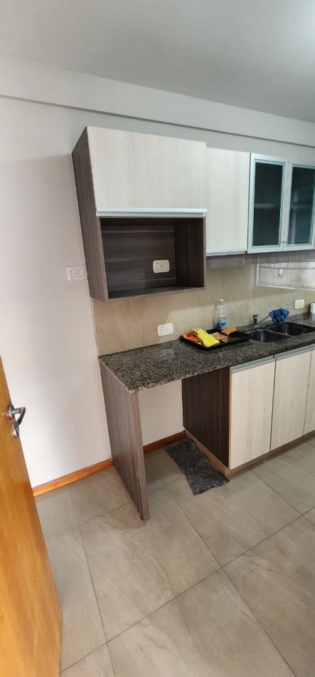 Diviino!!! semi piso a re estrenar living cdor a bcon atza fte cocina soñada con lavadero bño y toil