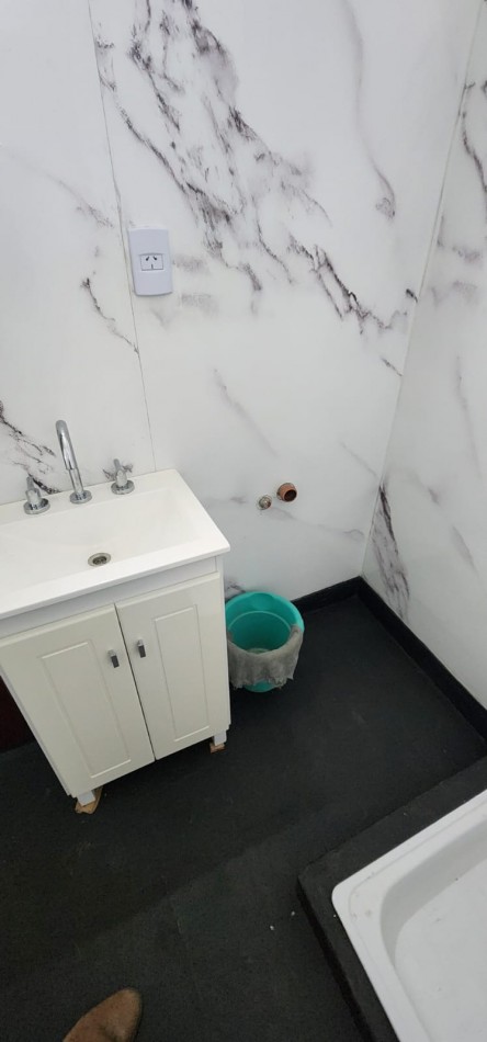 Amplio 3 ambientes cocina y baño a nuevo APTO PROFESIONAL