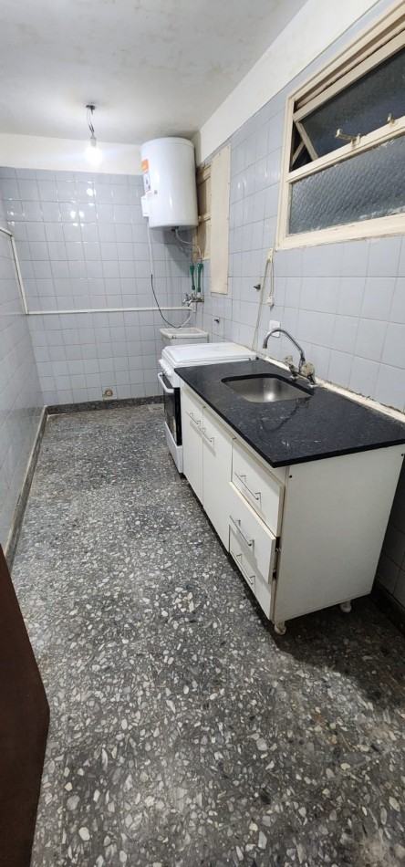 2 ambientes primer piso con patio cocina con lavadero