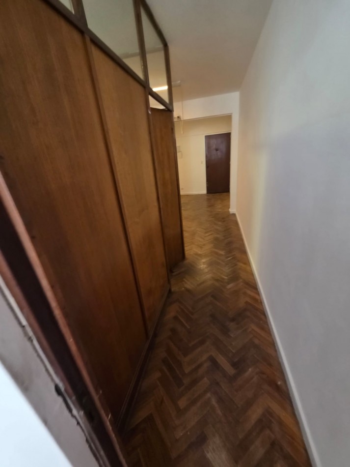 TRIBUNALES Oficina en venta semipiso al frente