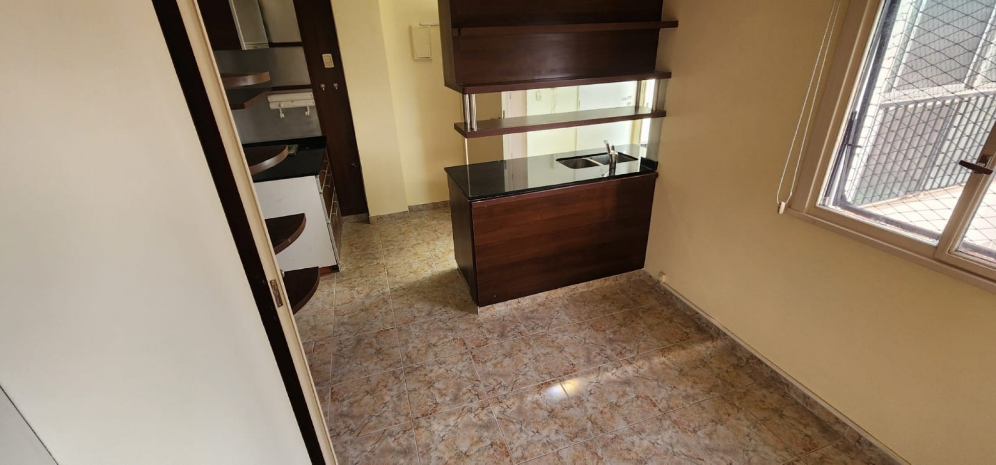 Diviiino!!! 4 ambientes Fte bcon gr-recep bño toil coc-soñada con comedor. diario lavadero impecable