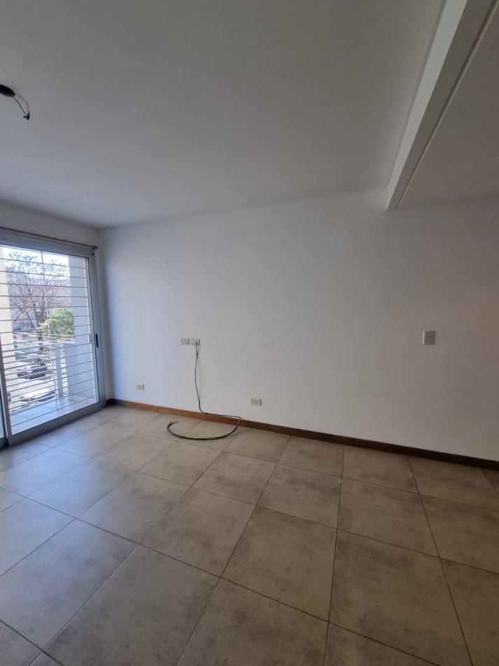 Divino!!! monoambiente al frente con balcon