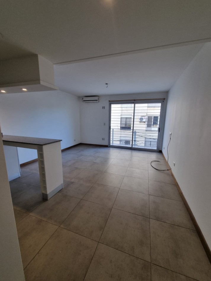 Divino!!! monoambiente al frente con balcon