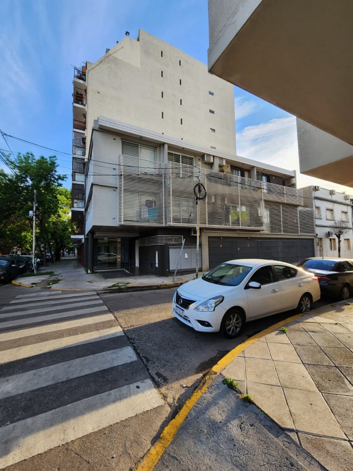 Divino!!! monoambiente al frente con balcon