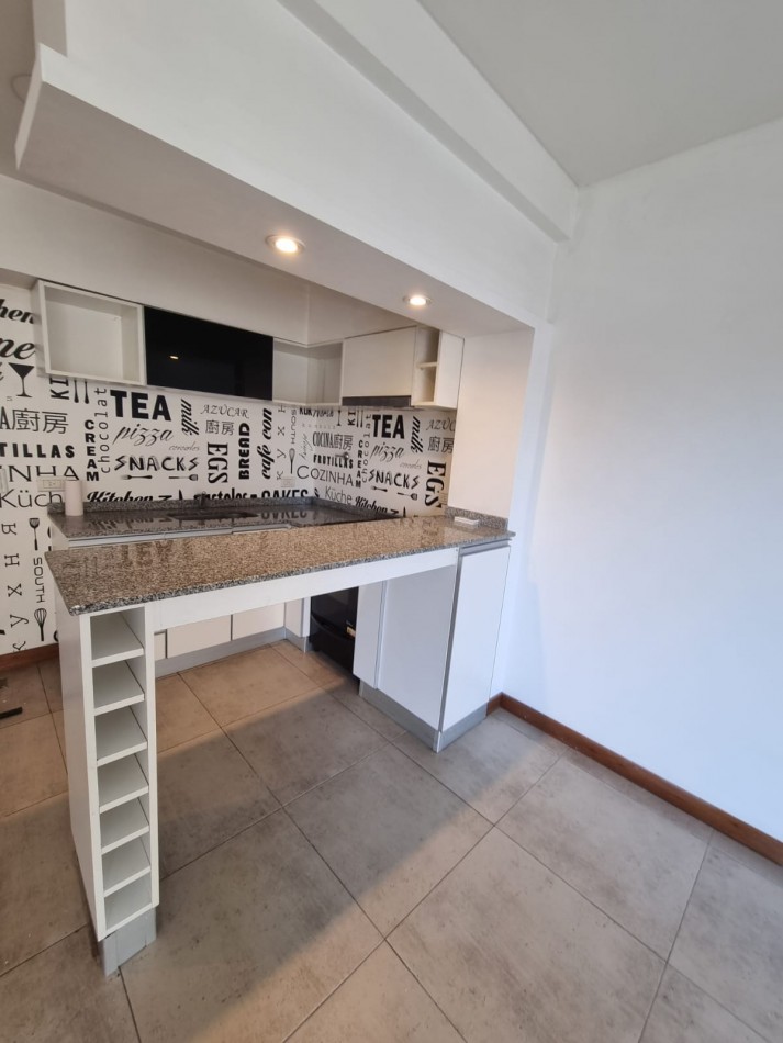 Divino!!! monoambiente al frente con balcon