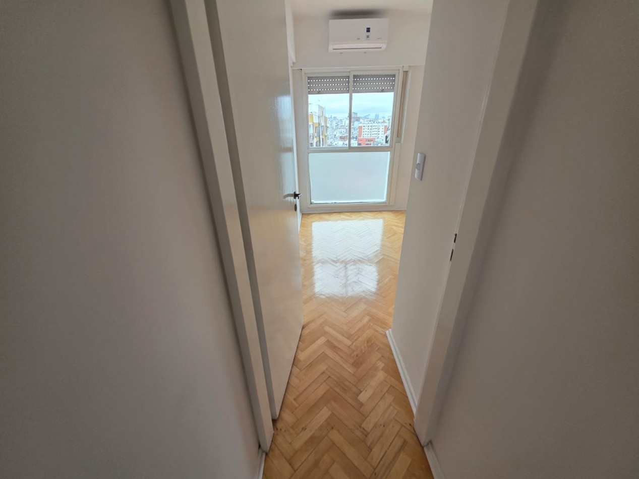 Excelente 3 ambientes a re estrenar balcon aterrazado Vista abierta