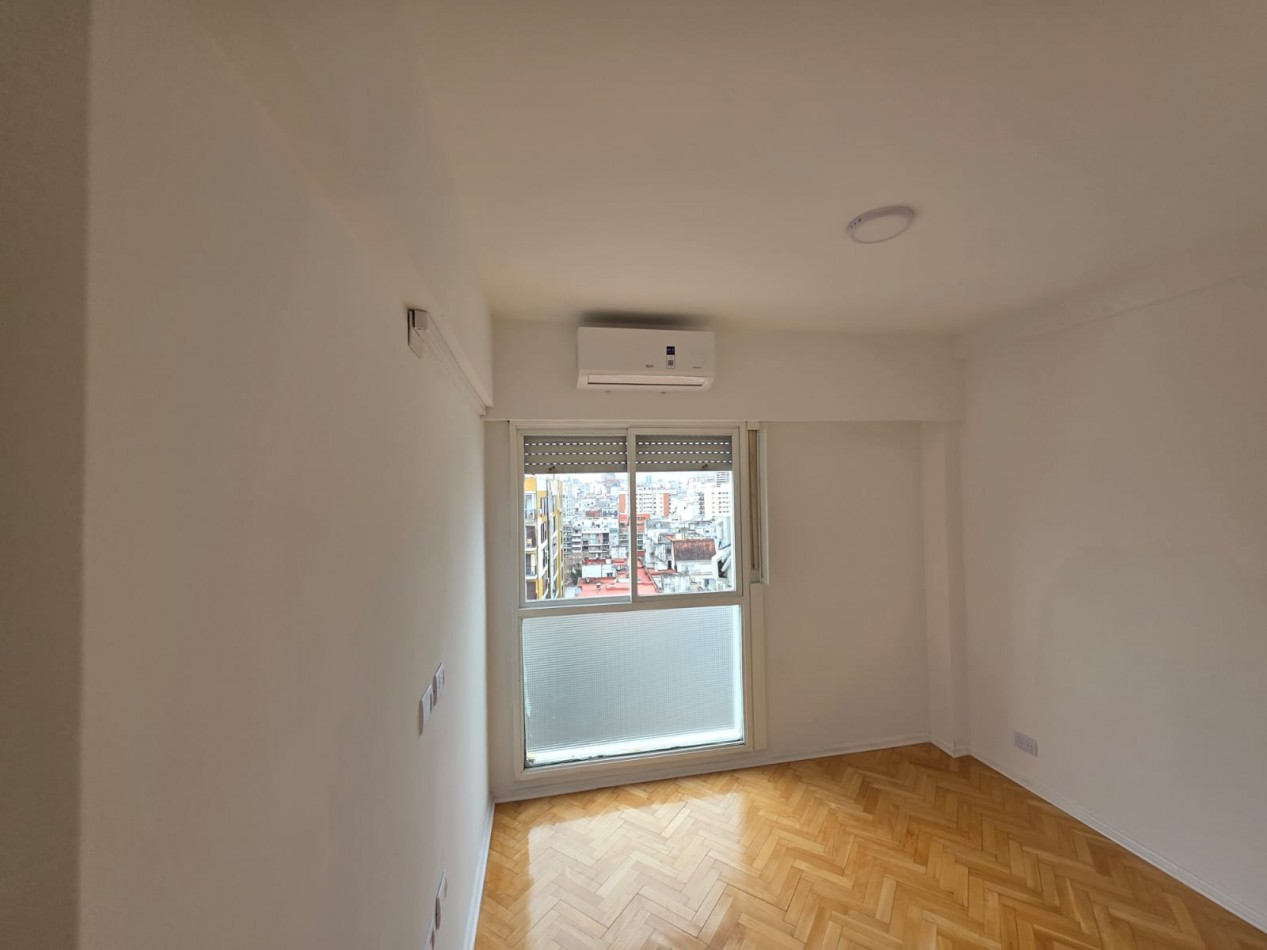 Excelente 3 ambientes a re estrenar balcon aterrazado Vista abierta