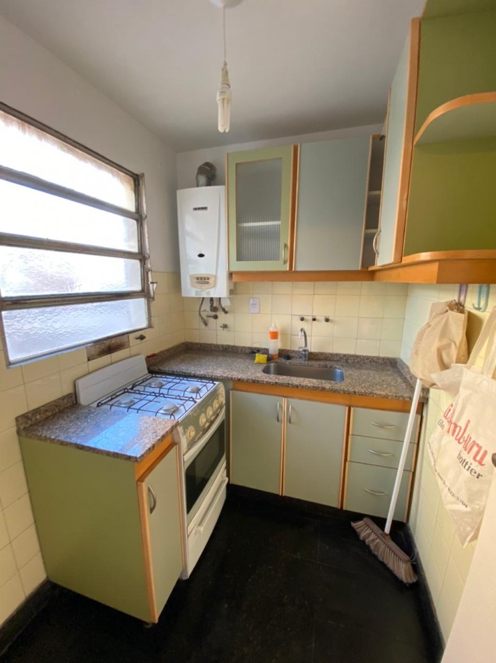  Excelente monoambiente luminoso, cocina independiente Baño