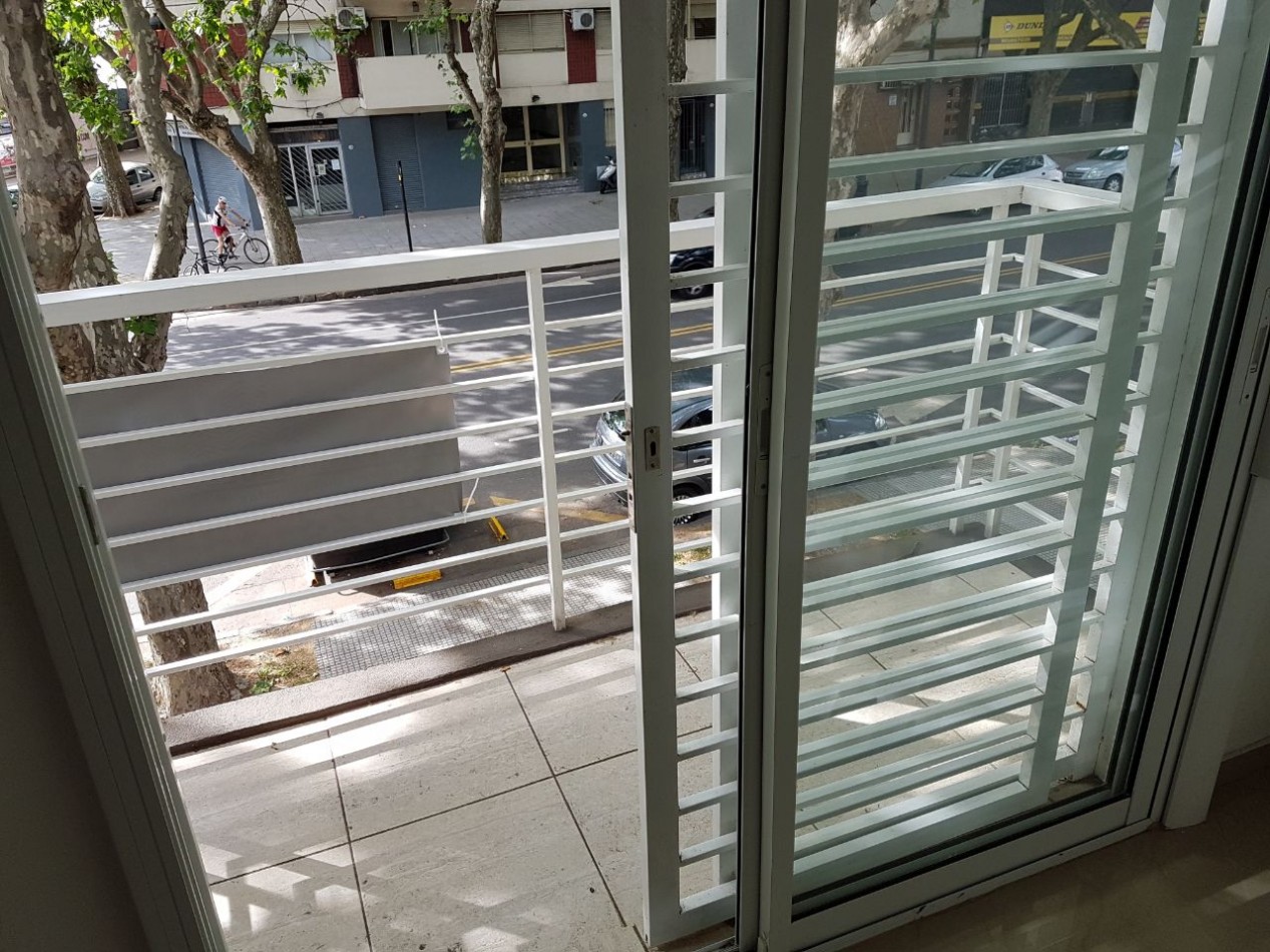 Divino Duplex!!! 2 ambientes frente c/balcon cerca subte 